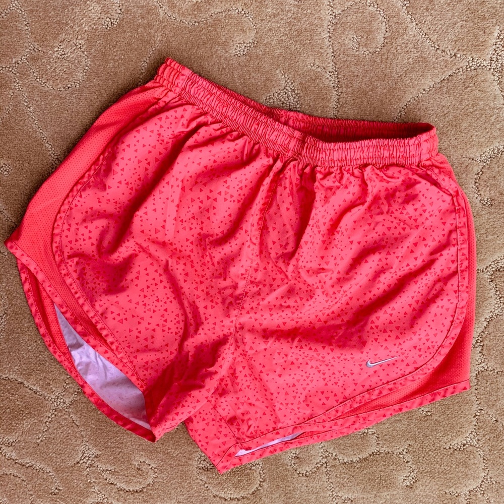 ($8) NIKE DRI-FIT RUNNING SHORTS (XS)